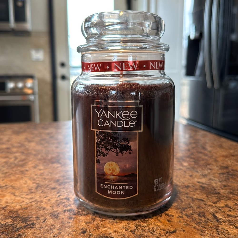 Yankee Candle ENCHANTED MOON Large 22 Oz Jar Limited Edition RARE Retired